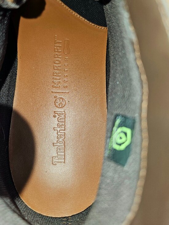 Timberland Kendrick Chukka Boots Brown Leather Waterproof A1SUH Men\'s Size 10.5